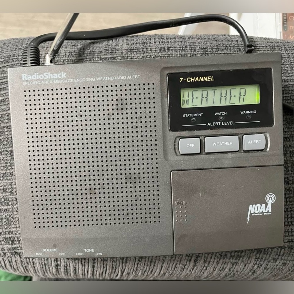 Vintage Radio Shack 12-250 7-Channel NOAA Weather Alert Radio Works